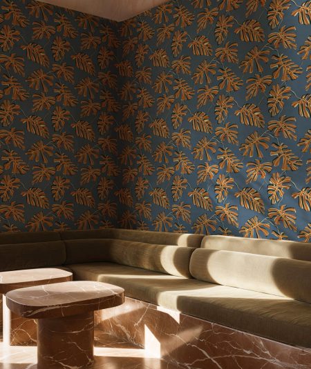 Papier peint feuilles Monstera gris et blanc Tres Tintas" ou "Décoration murale botanique Monstera Arena Bossa Nova