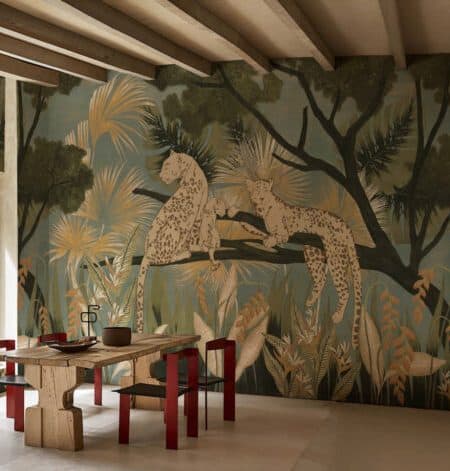 Dinning room panoramic Papier peint Tres Tintas Onça Ébano, jaguars et jungle tons gris foncé et noir.