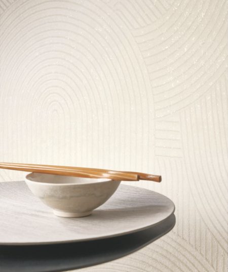 Papier peint Jardin Des Pierres dans une salle à manger avec mur beige et motif géométrique subtil,.